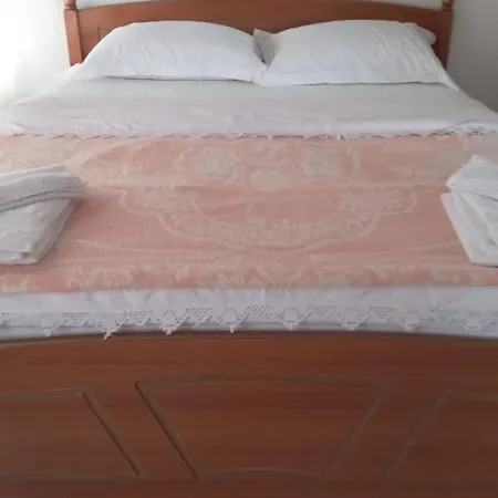 Alloggio in famiglia Badejani Berat